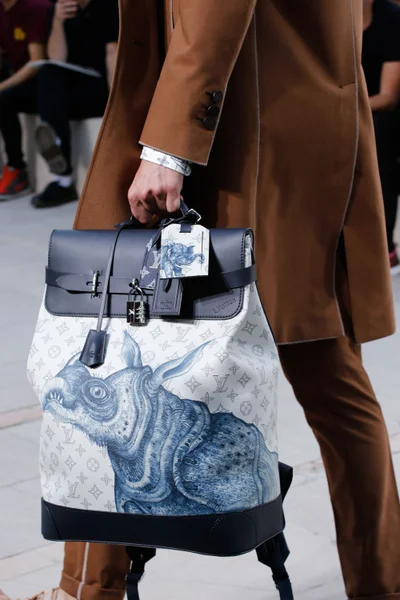 Look 27